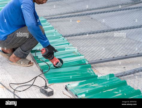 cutting galvanized metal with grinder